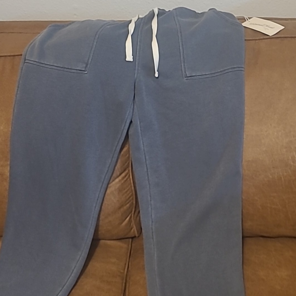 Dark black gray sweat pants